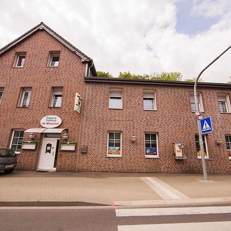 Hotel Burghof Stolberg  Buitenkant foto