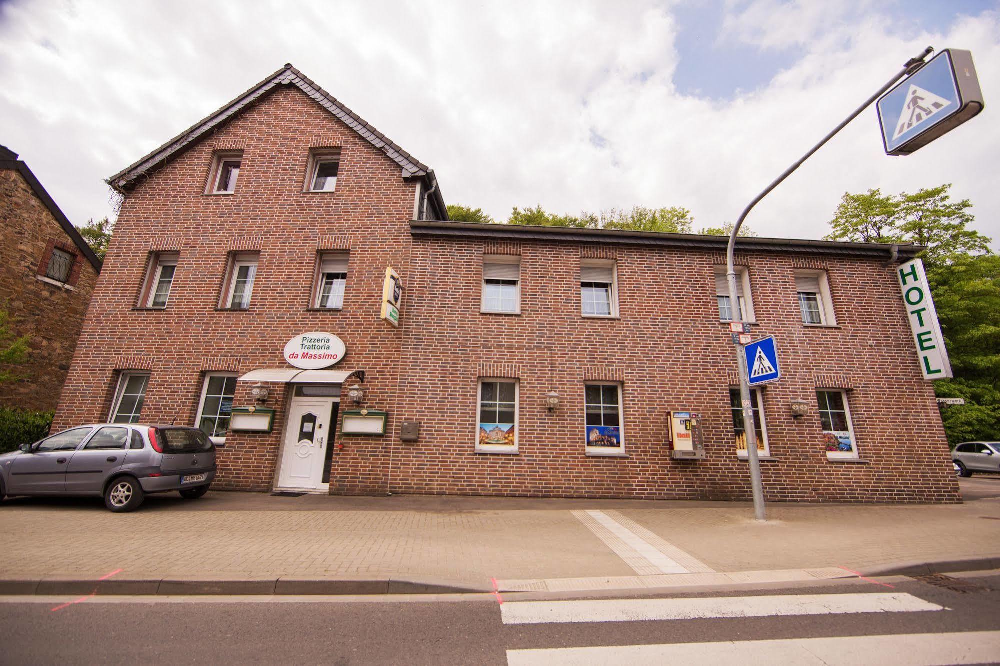 Hotel Burghof Stolberg  Buitenkant foto