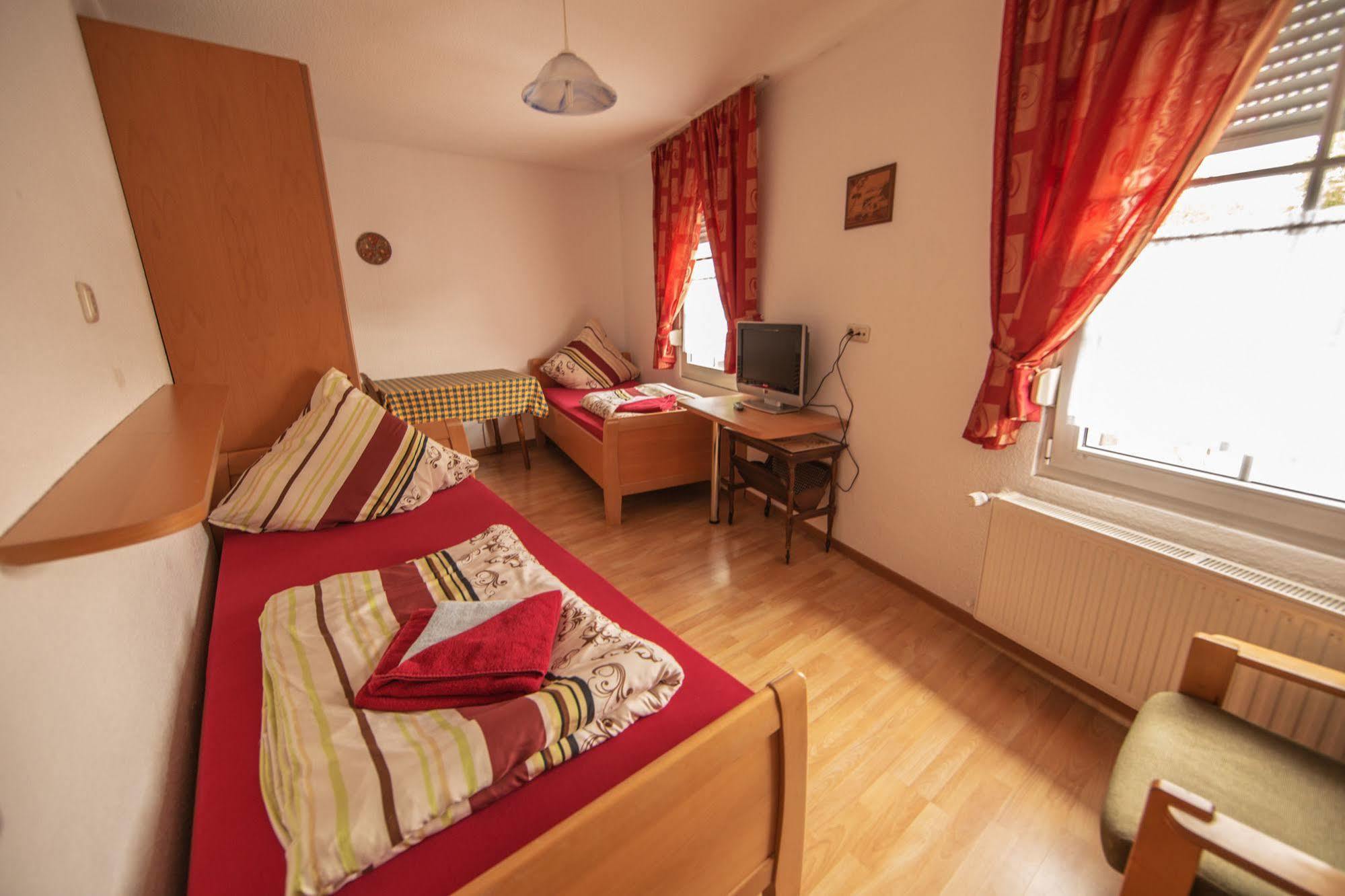 Hotel Burghof Stolberg  Buitenkant foto